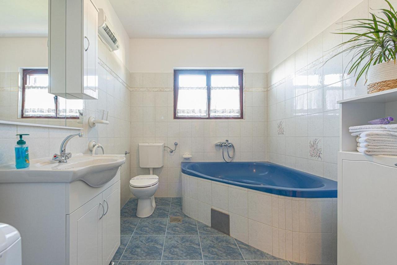 Apartment Bo&Dy With Private Pool 로고즈니차 외부 사진